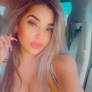 Meet your Posher, Krystle